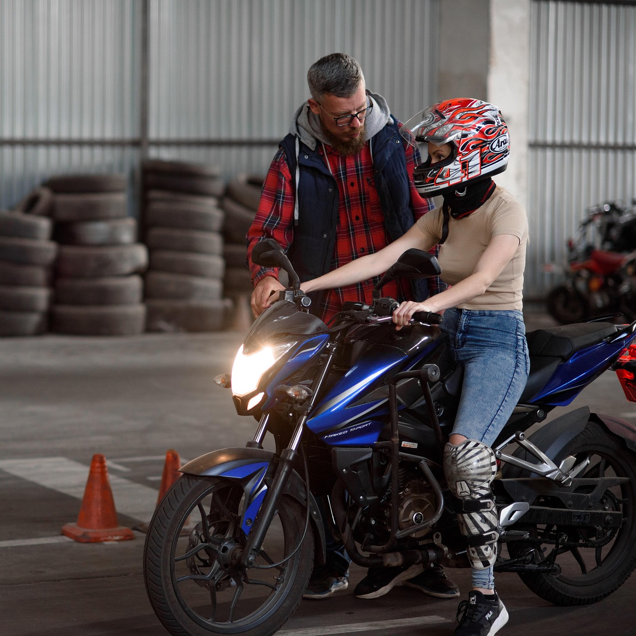 闲鱼实名账号：传奇霸业 代理平台