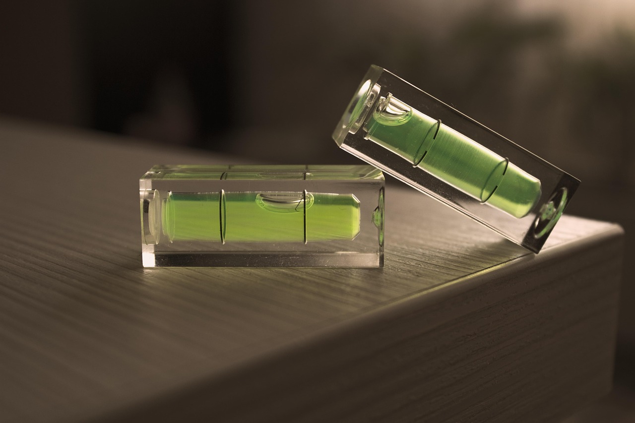 用友通信实名账号：短信与广告铺张造成的环境问题的比较