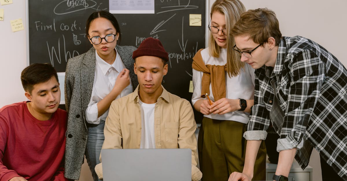 华翔联信实名账号：微信牛牛代理平台